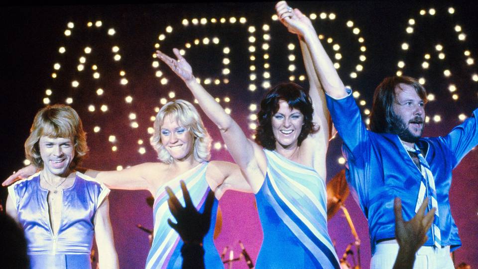 ABBA khiến các fan rơi nước mắt với bản làm lại ca khúc Just A Notion