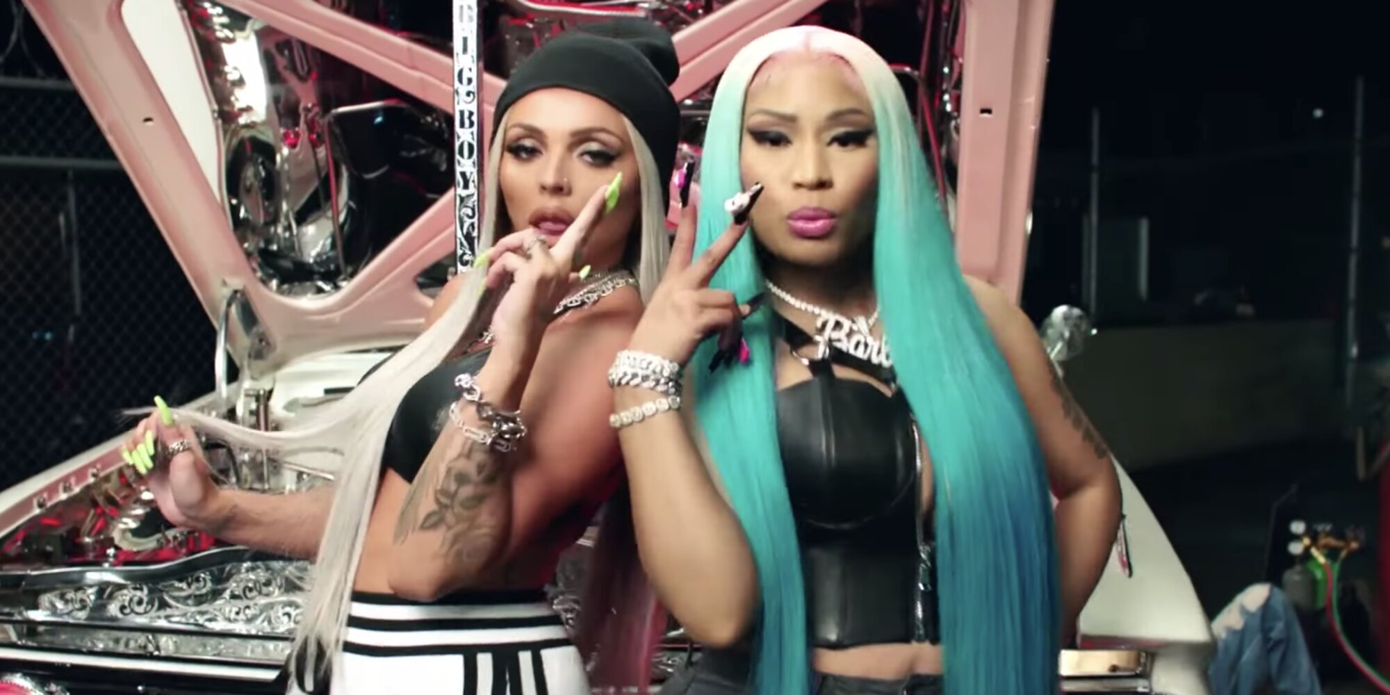 Jesy Nelson và Nicki Minaj trong MV Boyz