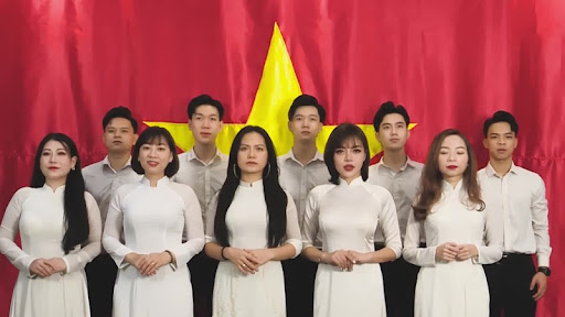 MV hát "Tiến quân ca" gây chú ý